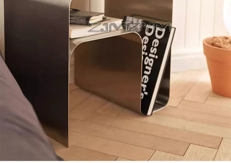 Nordic Stainless Steel Tea Table Minimalist Bedside Nightstand Modern Sofa Corner Accent Table for Bedroom Coffee Desk